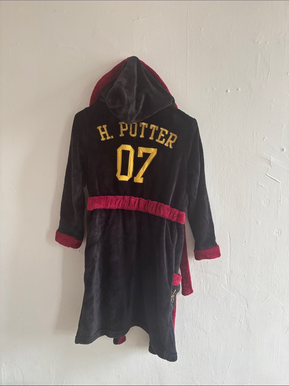 Warner Bros. Harry Potter Black, Red & Gold Hooded Robe